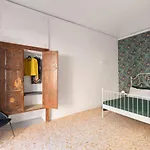 124 Maqueda