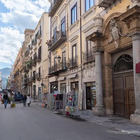124 Maqueda Palermo